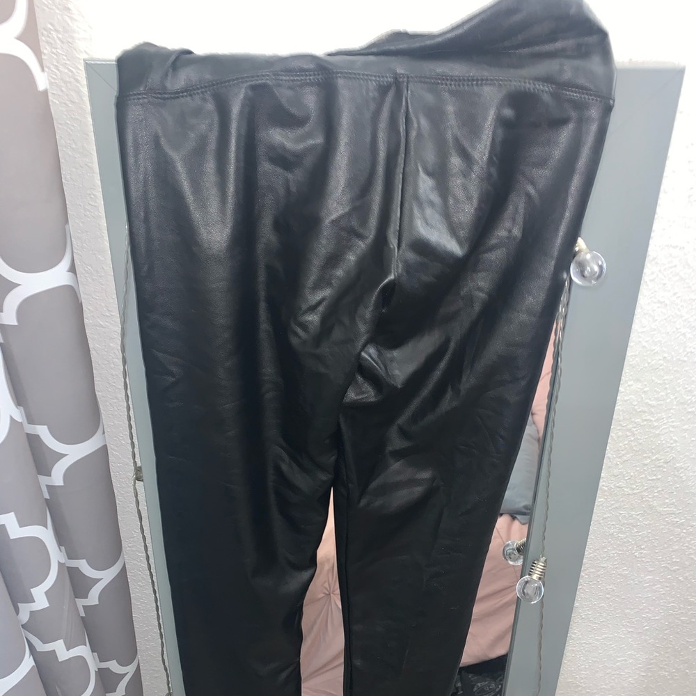 Leather leggings